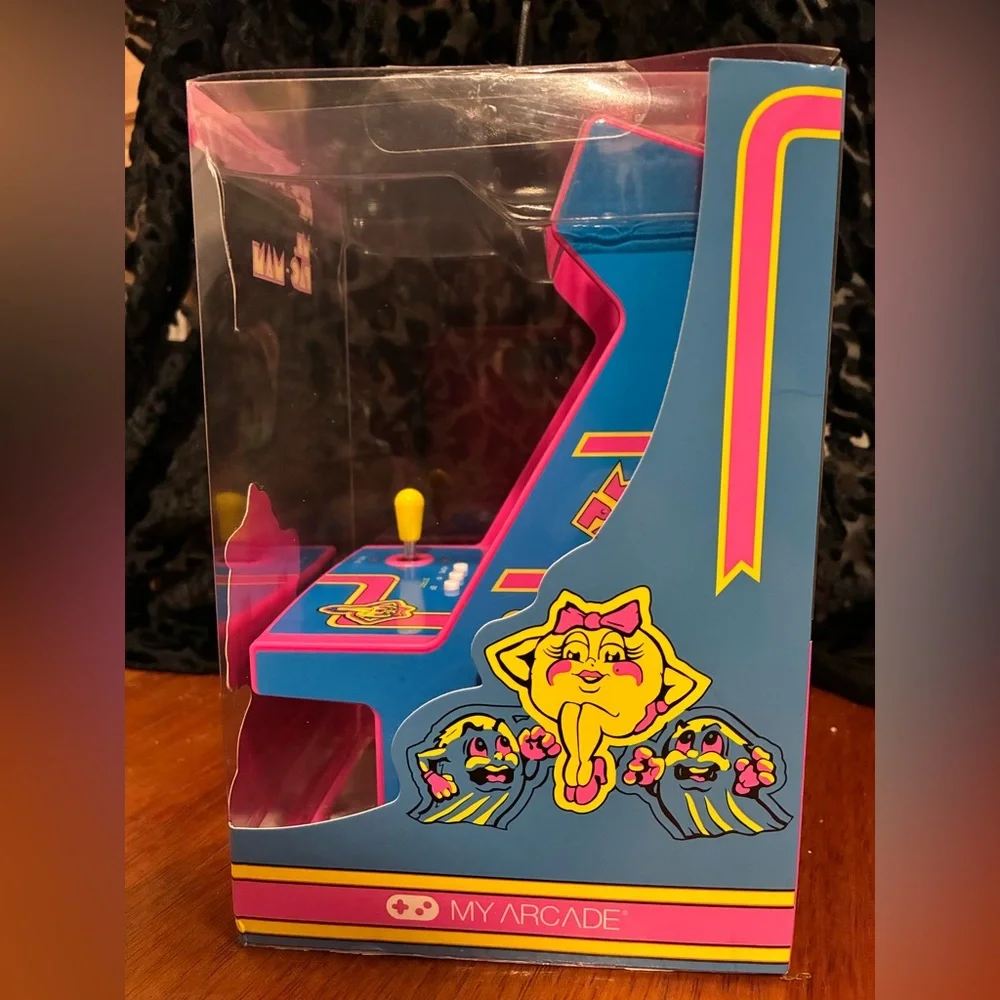 Fully Playable ‘Ms.PAC-MAN’ Micro Player Pro Portable Arcade Game